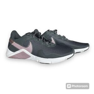 Nike Legend Essential 2 Workout Shoe Women's 7